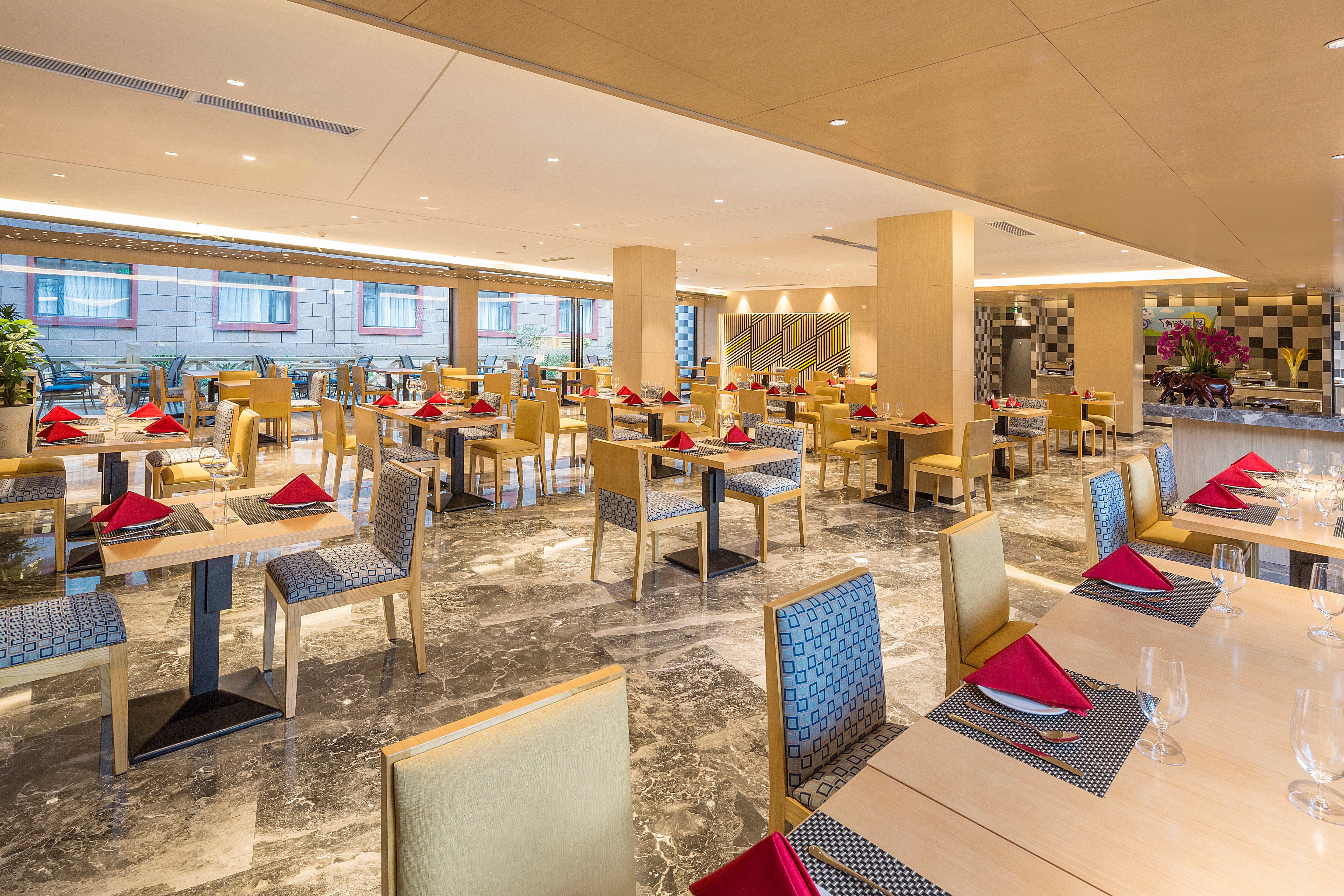 Holiday Inn Express Daocheng Yading Exterior foto