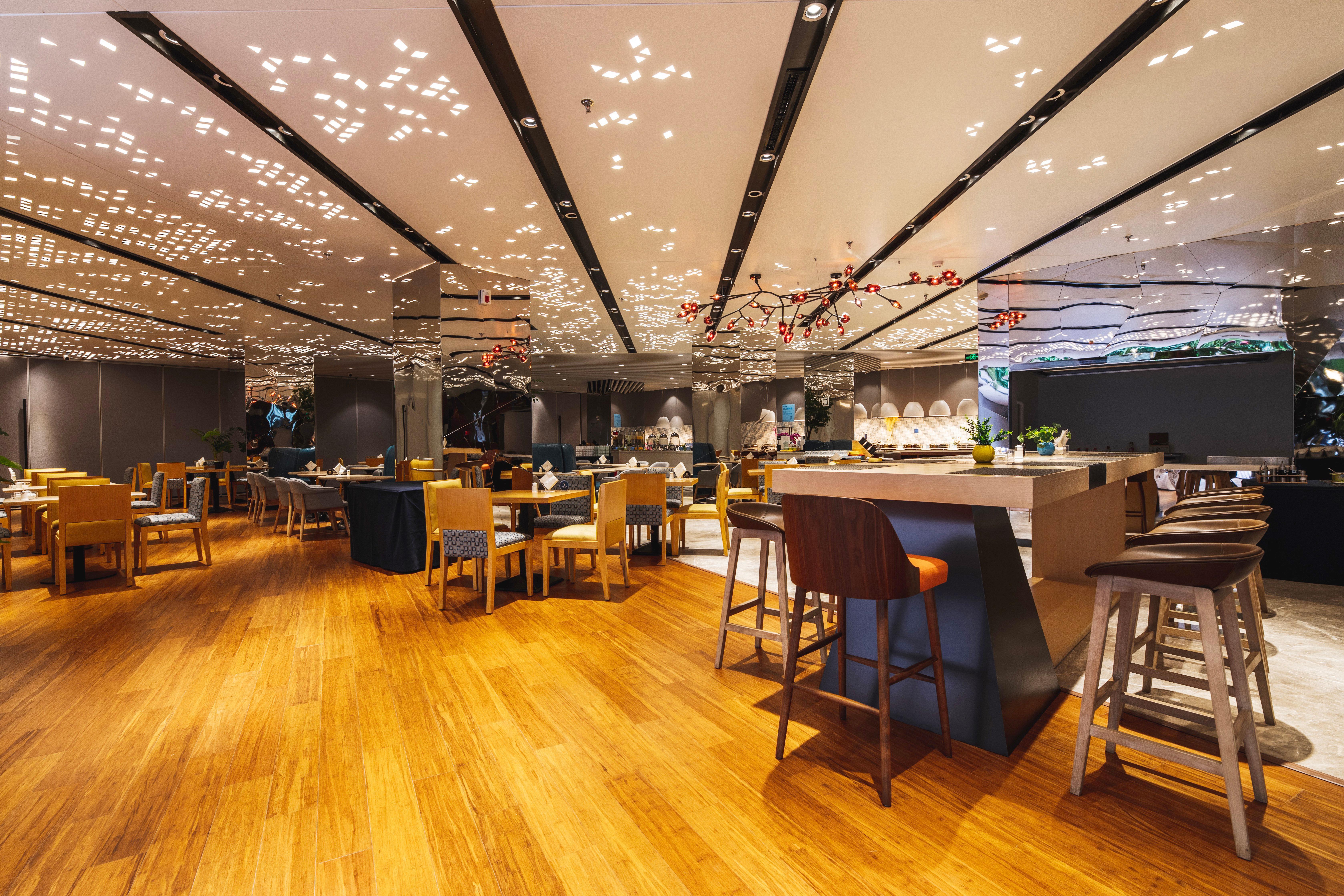 Holiday Inn Express Daocheng Yading Exterior foto
