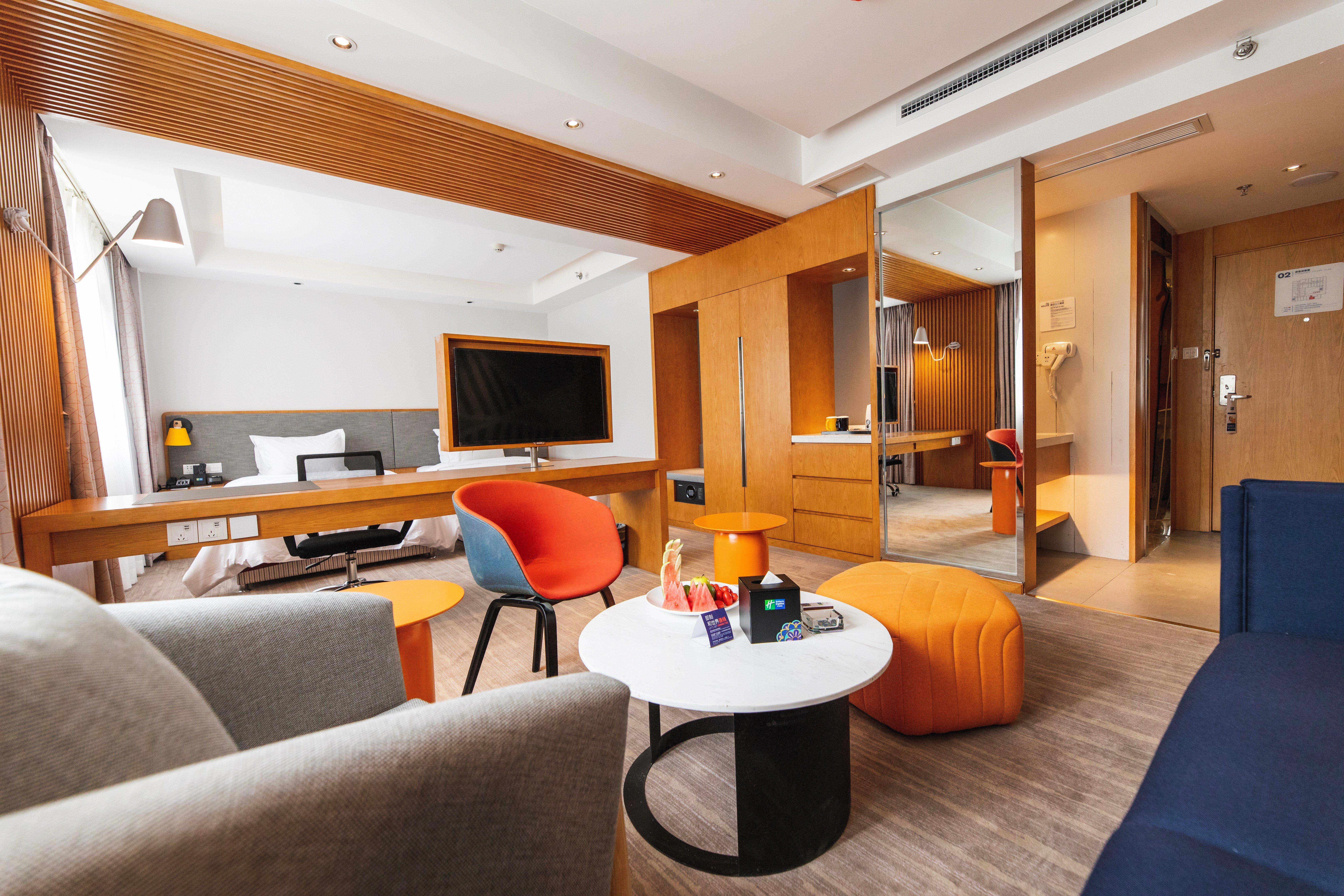 Holiday Inn Express Daocheng Yading Exterior foto